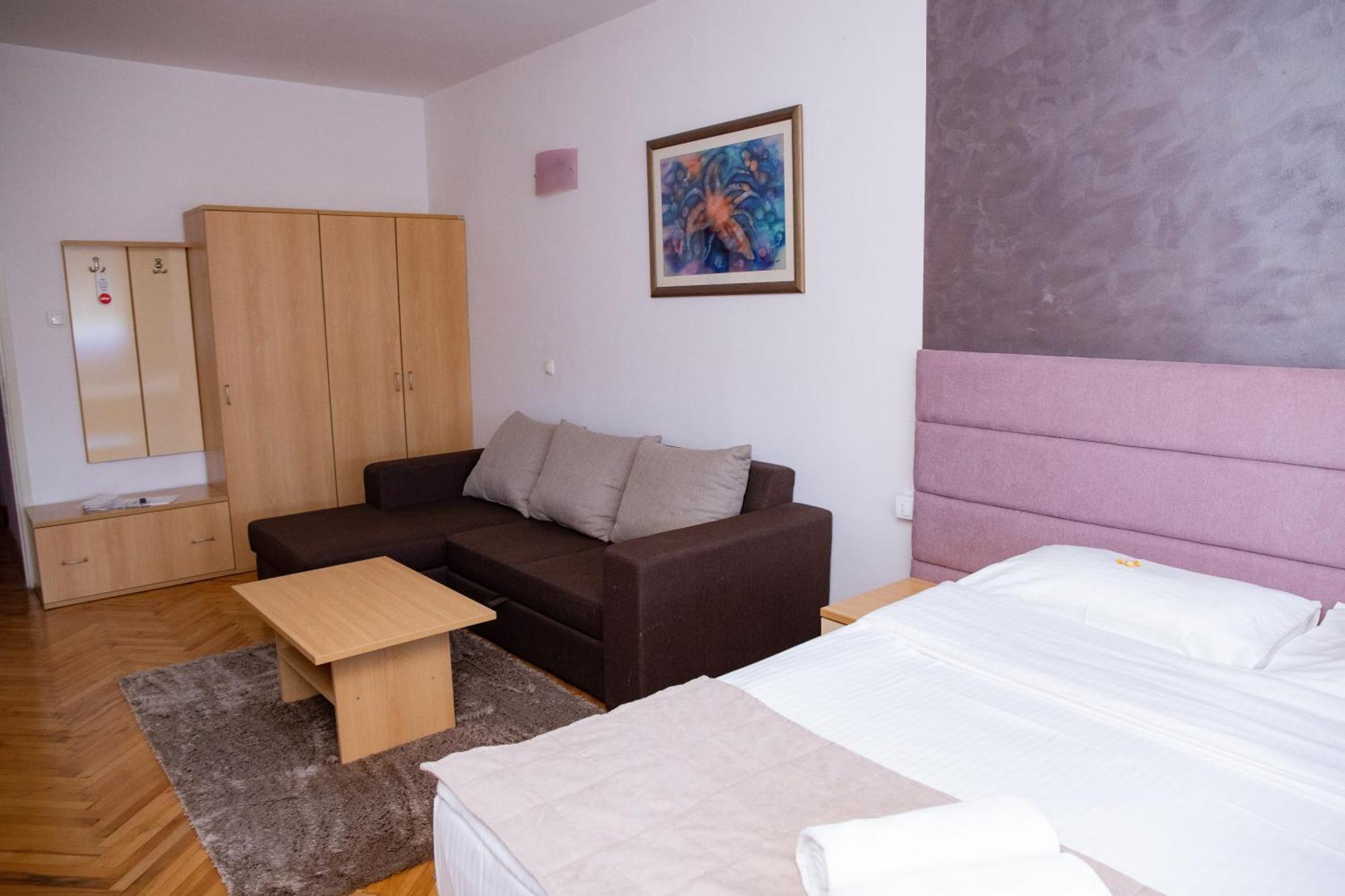 Motel New Sanatron Bosanski Novi Zewnętrze zdjęcie