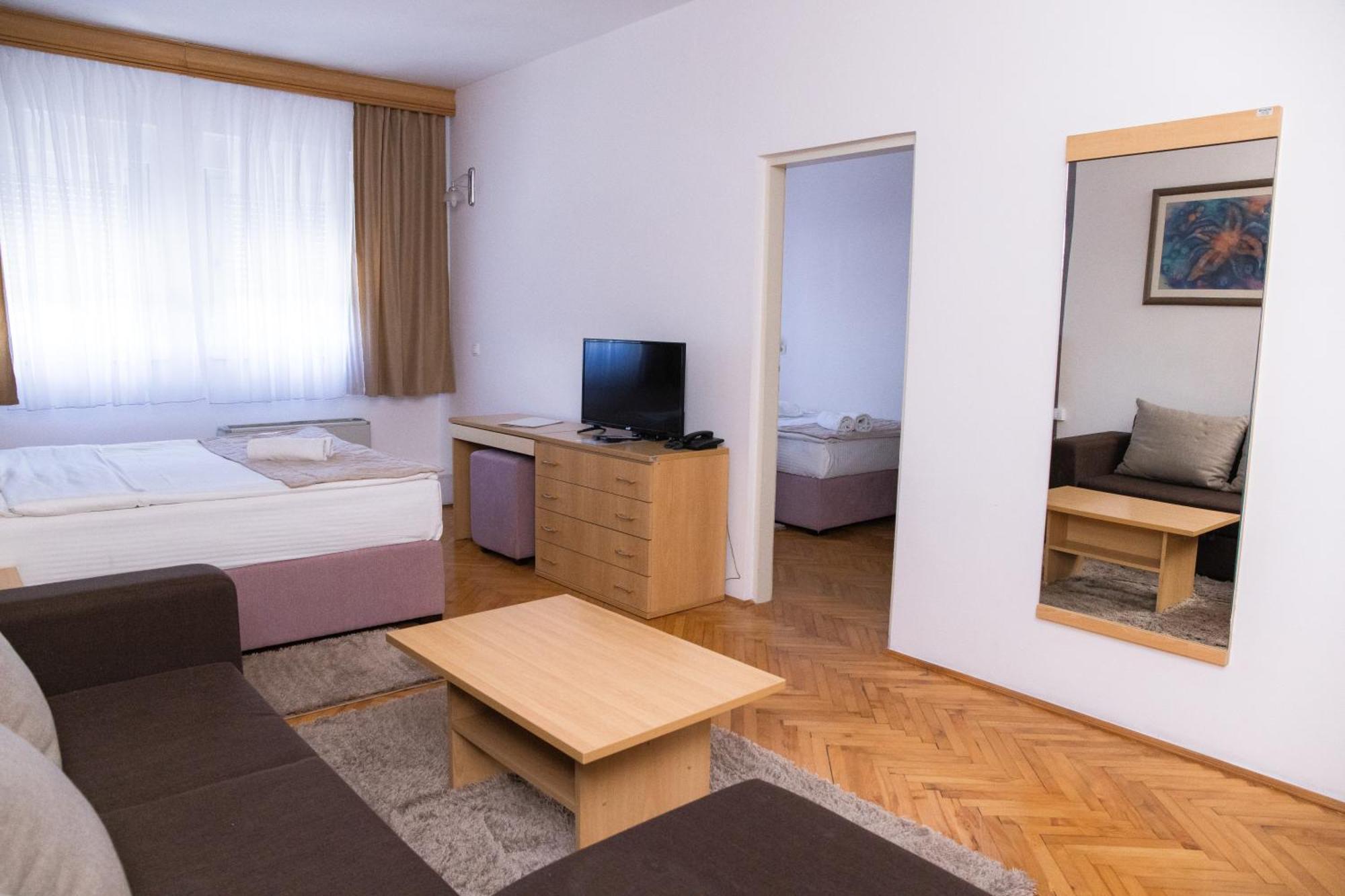 Motel New Sanatron Bosanski Novi Zewnętrze zdjęcie