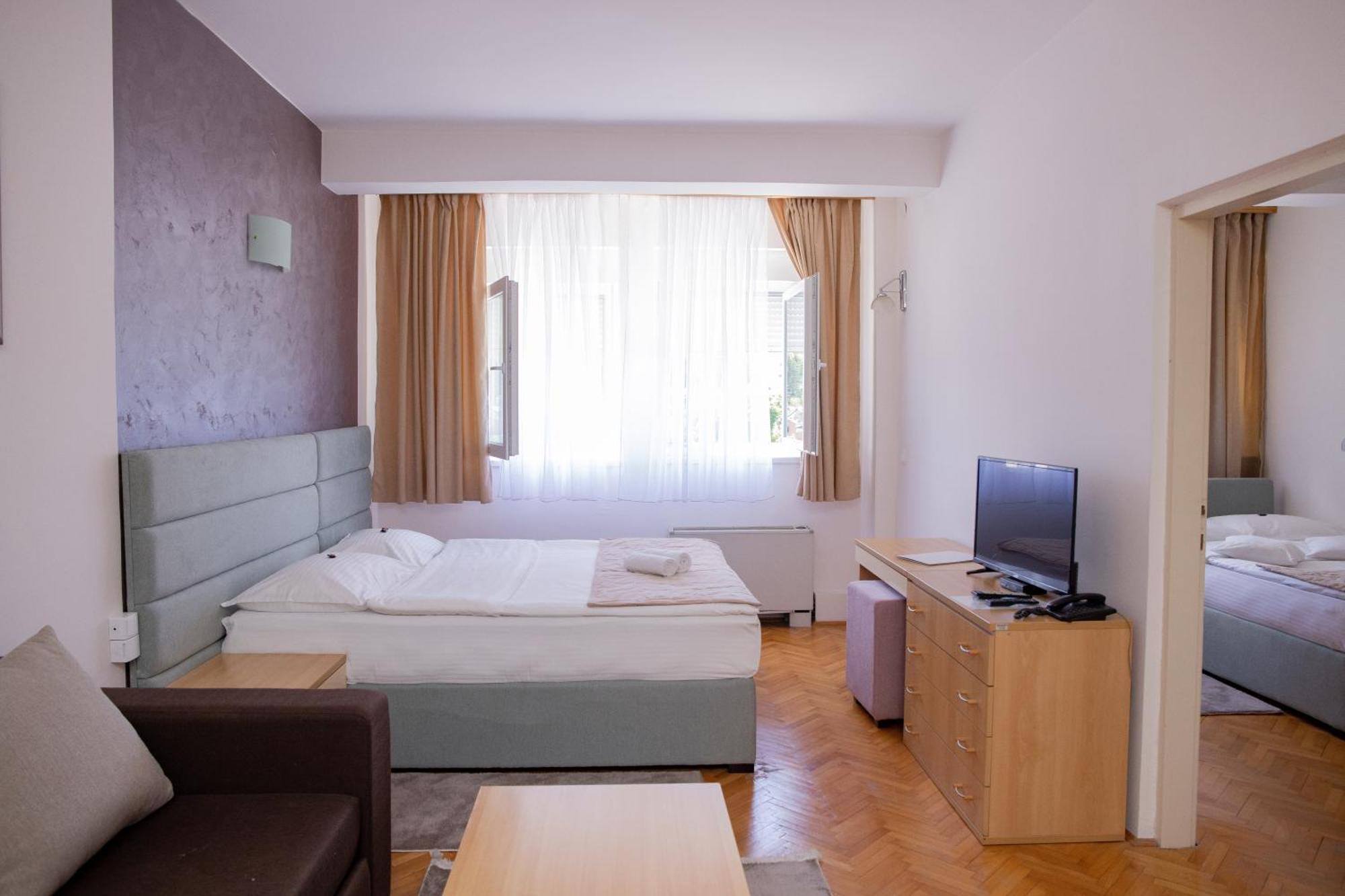Motel New Sanatron Bosanski Novi Zewnętrze zdjęcie