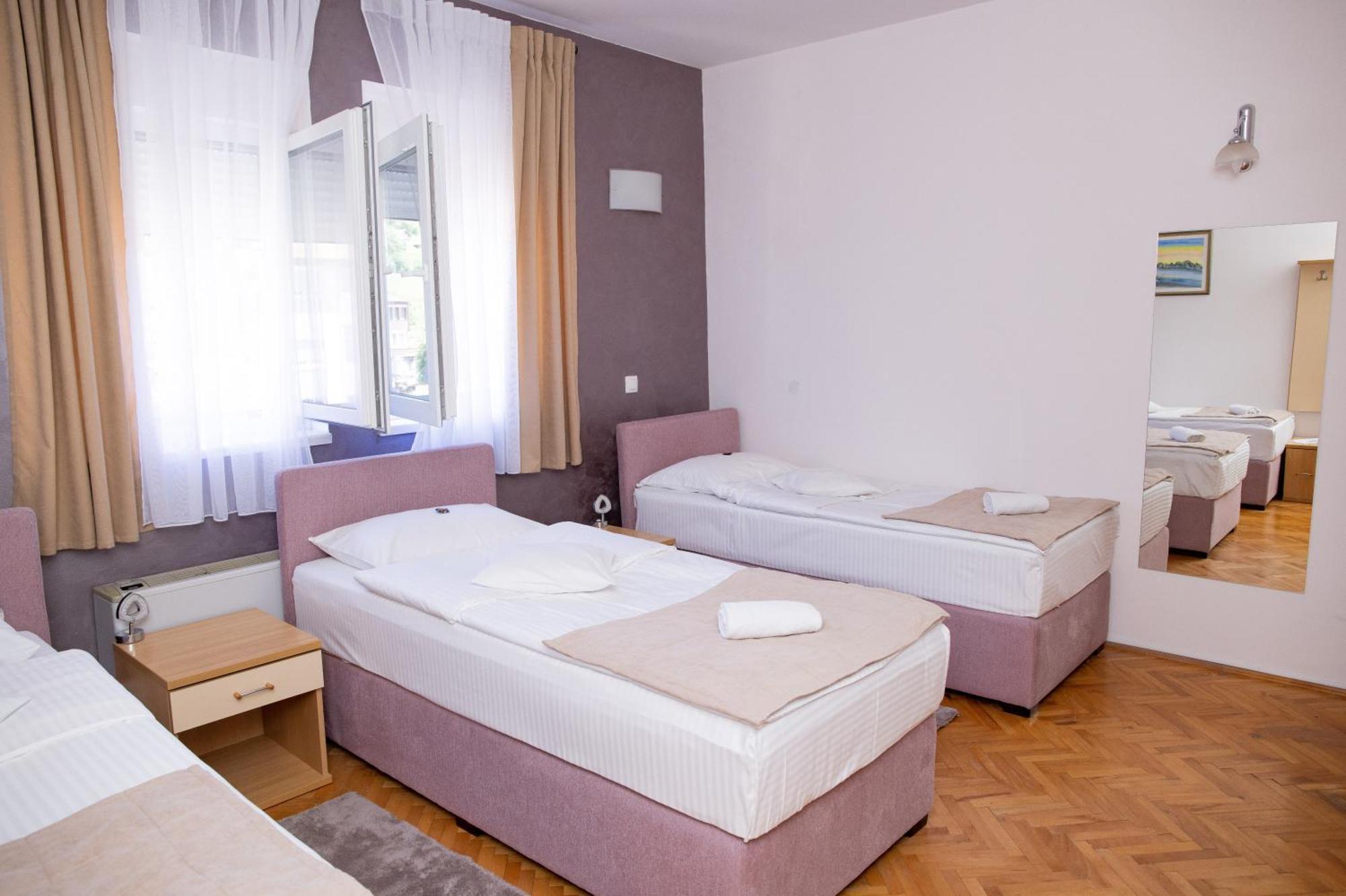Motel New Sanatron Bosanski Novi Zewnętrze zdjęcie