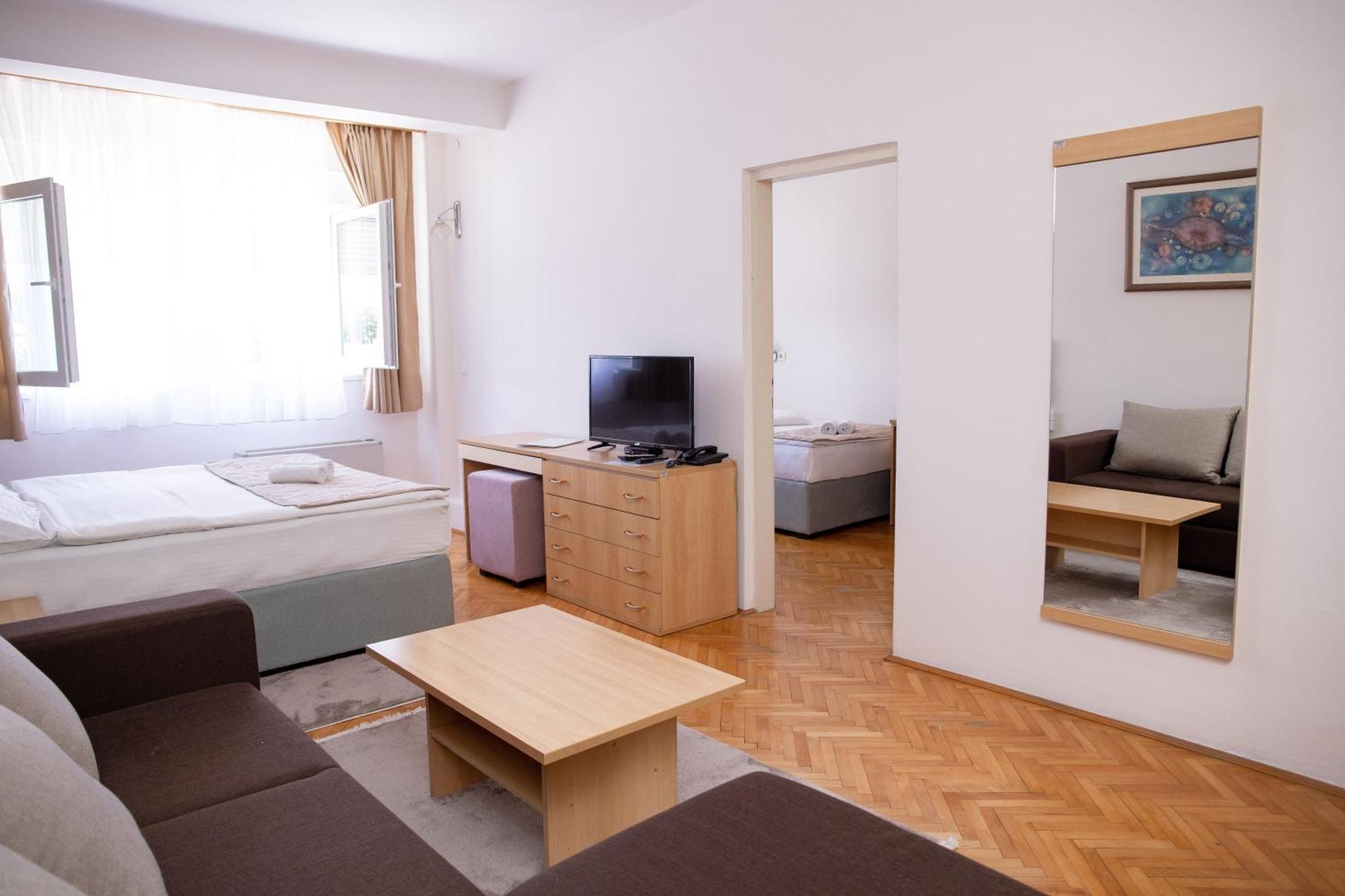Motel New Sanatron Bosanski Novi Zewnętrze zdjęcie