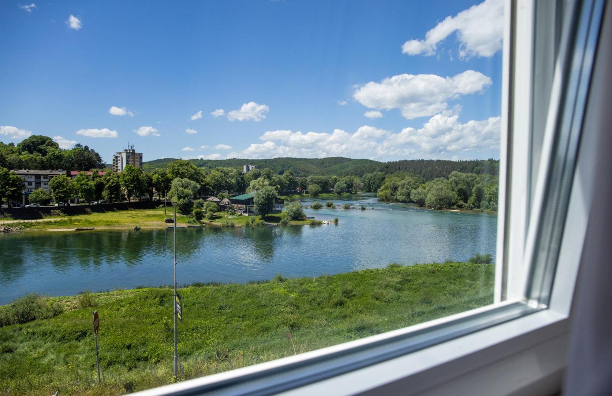 Motel New Sanatron Bosanski Novi Zewnętrze zdjęcie